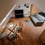 Apartman Uhuru